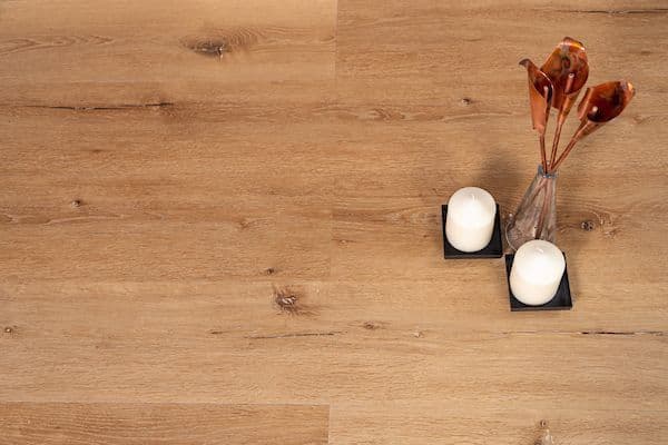 DISTRESSED  OAK  BFCore   SPC  FLOORING UKS19003